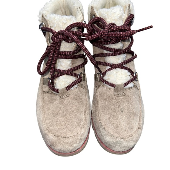 Sorel Women's Beige Winter Boots with Burgundy Laces - Picture 3 of 9